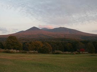 夕日に染まる秋