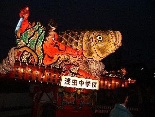 浅虫地区でのねぶた