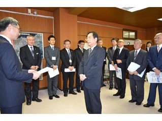 菅勝彦会長から市長への答申